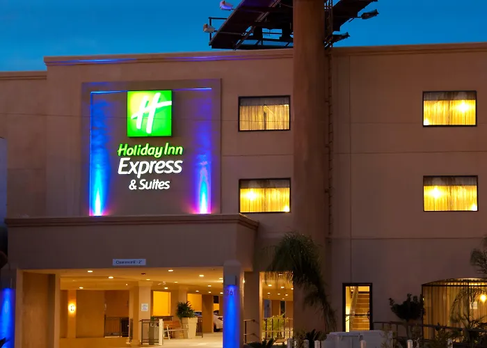 Holiday Inn Express Hotel & Suites Woodland Hills By Ihg