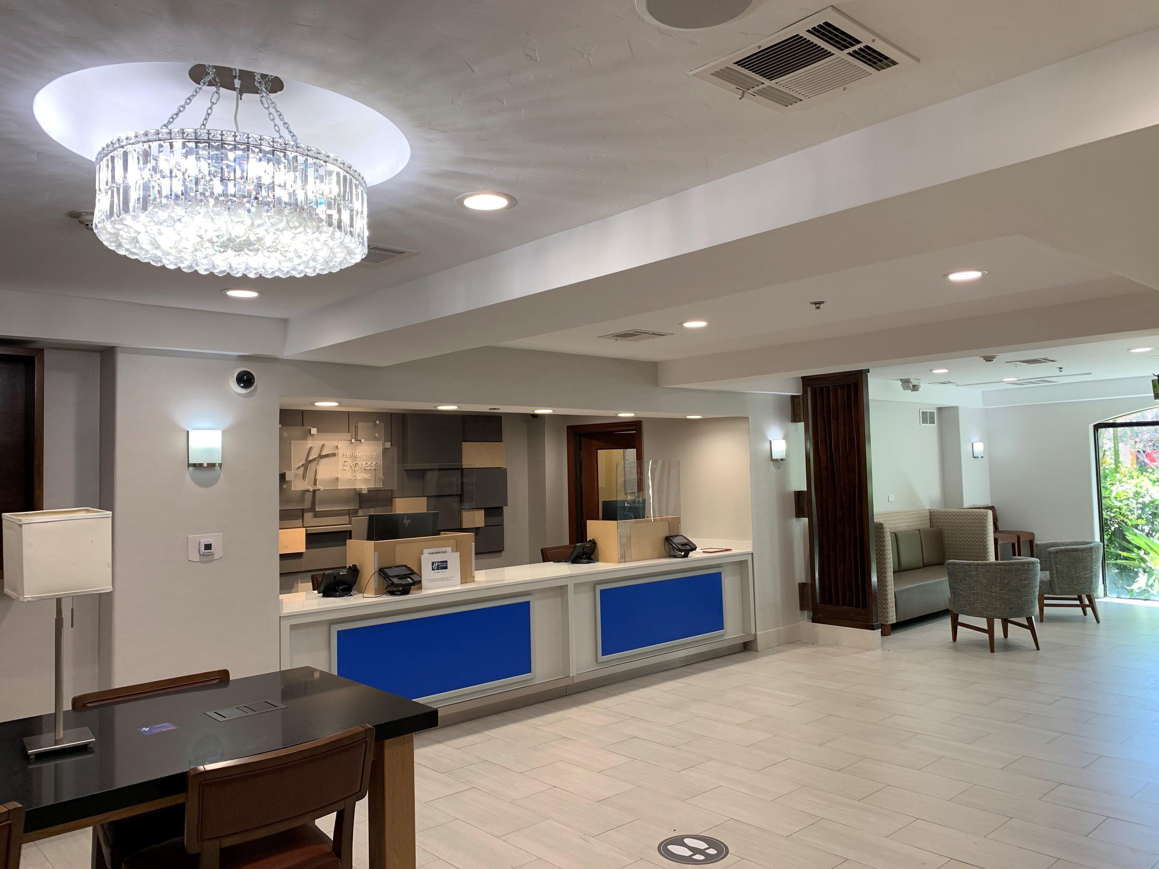 Express & Woodland Hills By Ihg 3* Los Angeles