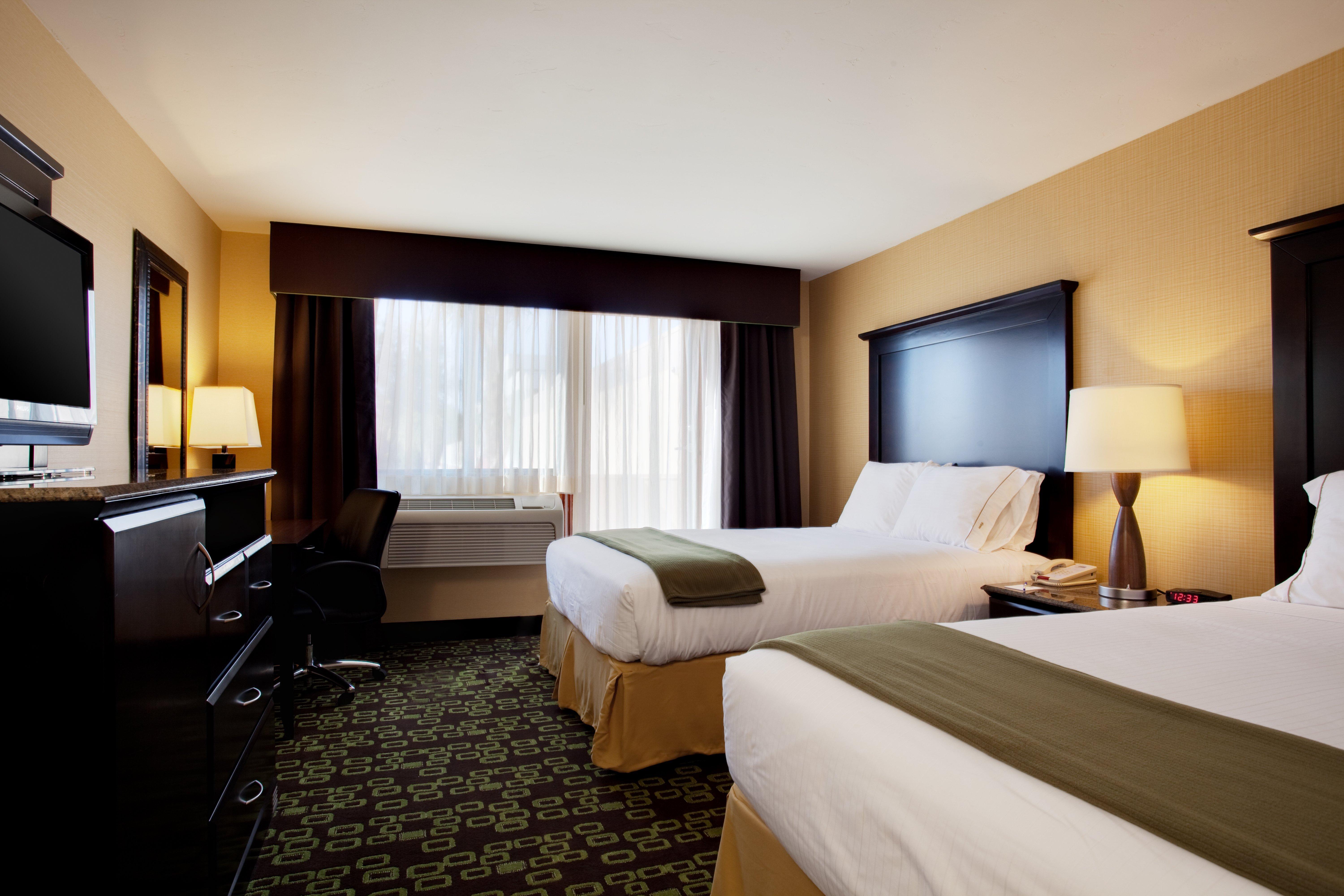 Express & Woodland Hills By Ihg Los Angeles