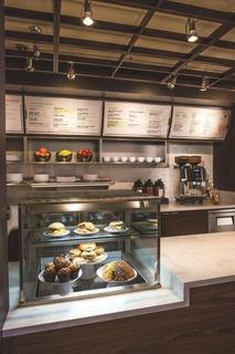 Express & Woodland Hills By Ihg 3*